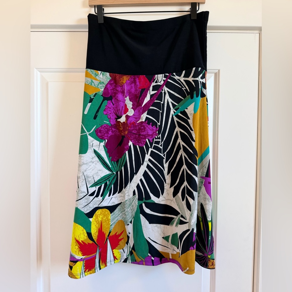 Tropical Floral Beach Skirt - Black with Multicolor Print